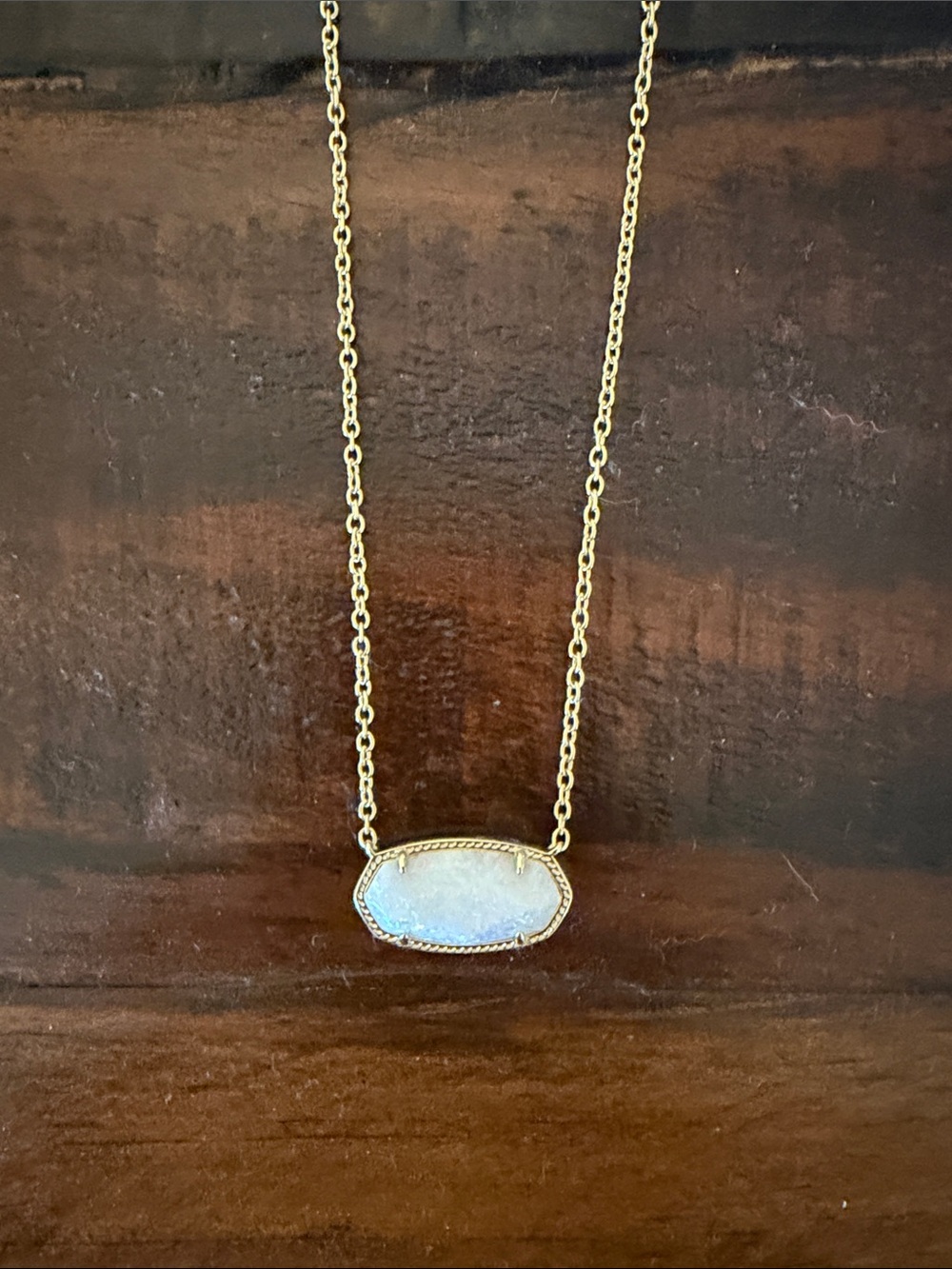 Kendra Scott Elisa statement necklace white Kyocera opal - Picture 3 of 7